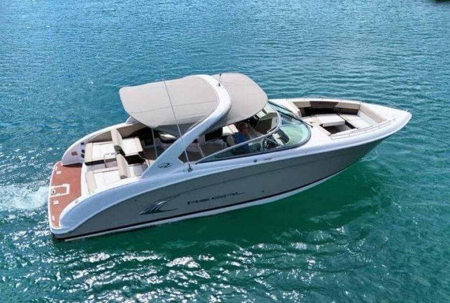 2013 Regal 3200 Bowrider
