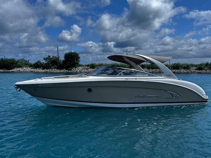 2013 Regal 3200 Bowrider
