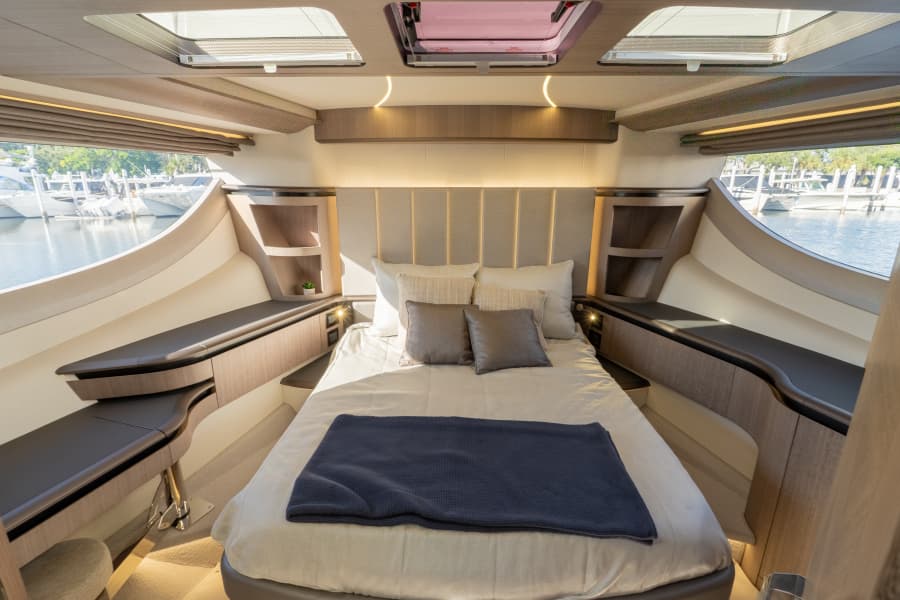 2024 Galeon 560 FLY