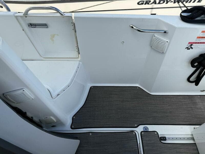 2021 Jeanneau NC 895