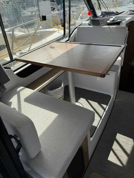 2021 Jeanneau NC 895