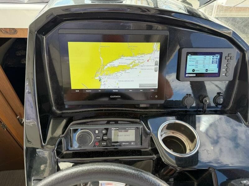 2021 Jeanneau NC 895