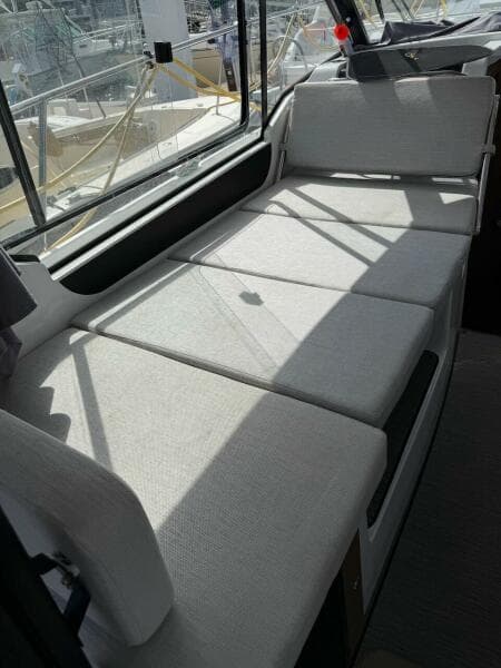 2021 Jeanneau NC 895