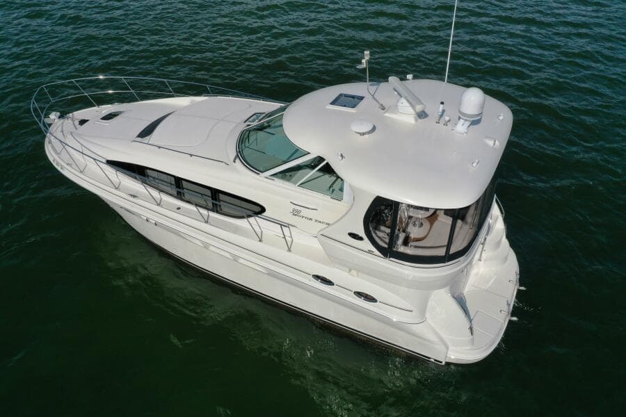 2004 Sea Ray 390 Motor Yacht