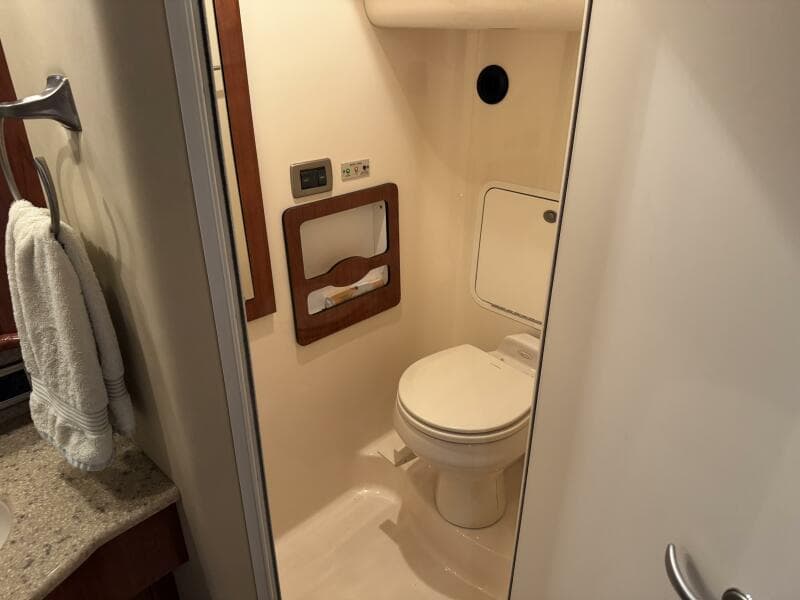 2004 Sea Ray 390 Motor Yacht