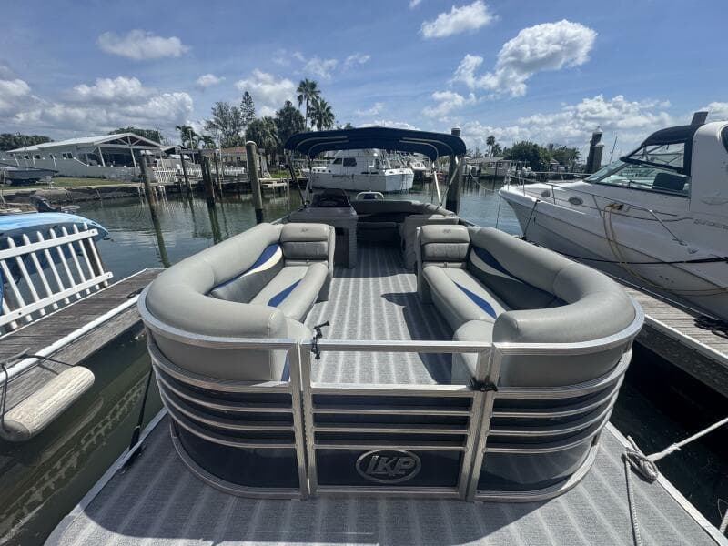 2021 Leisure Kraft Prestige 2635 LX Tri-Toon