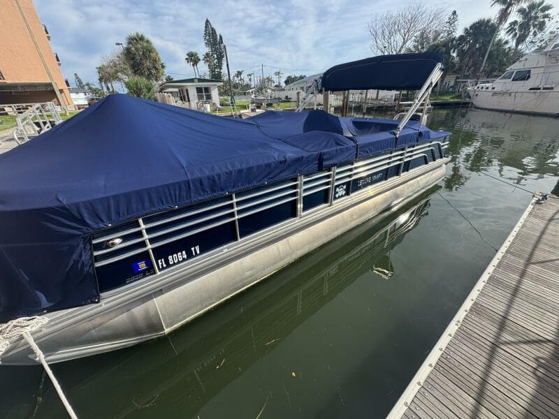 2021 Leisure Kraft Prestige 2635 LX Tri-Toon