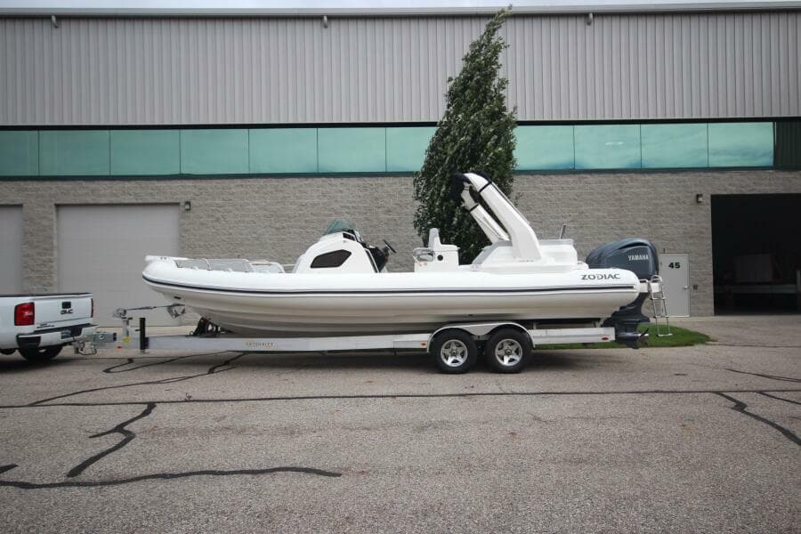 2024 Zodiac Medline 9 NEO