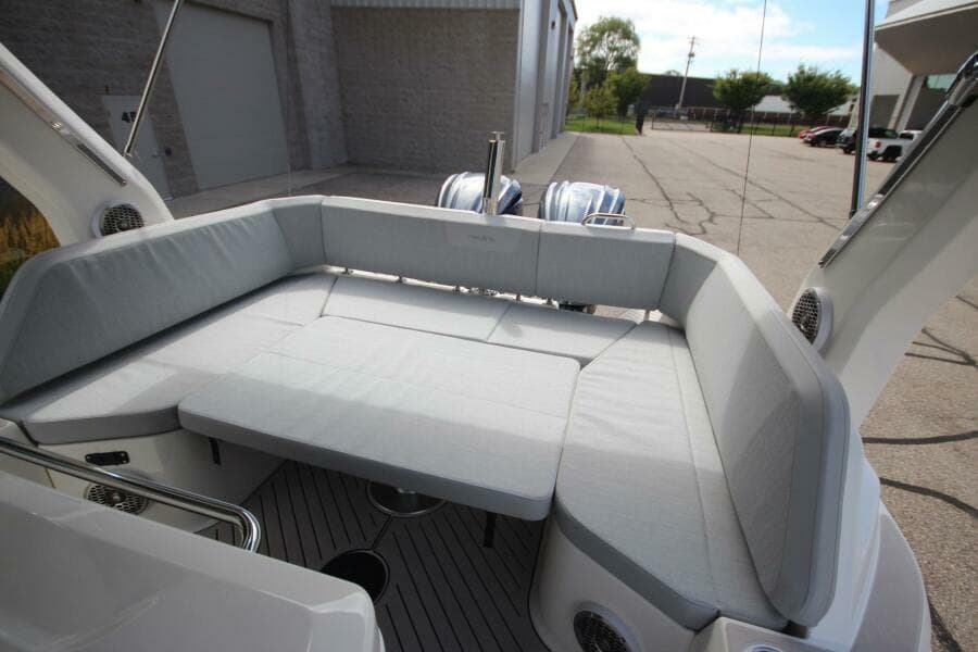 2024 Zodiac Medline 9 NEO