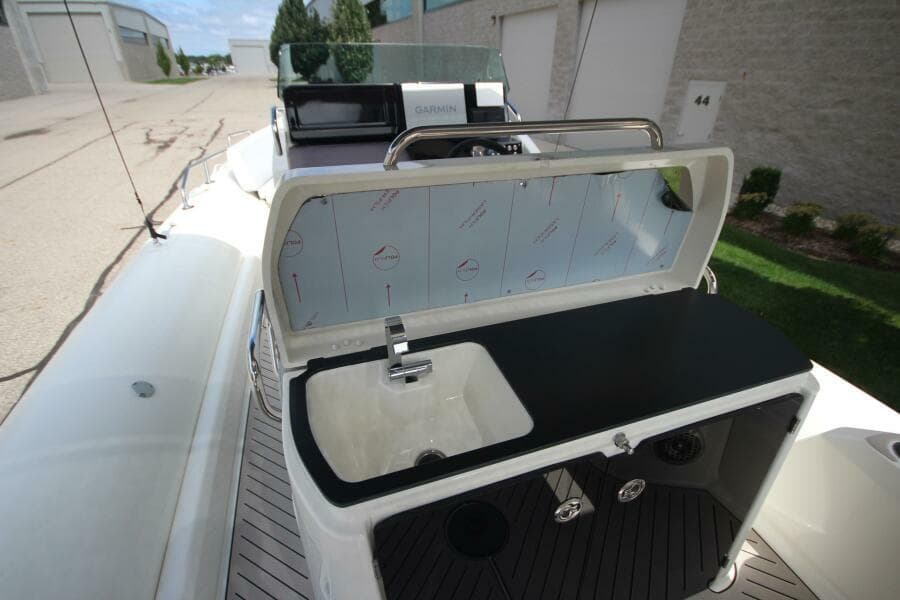 2024 Zodiac Medline 9 NEO