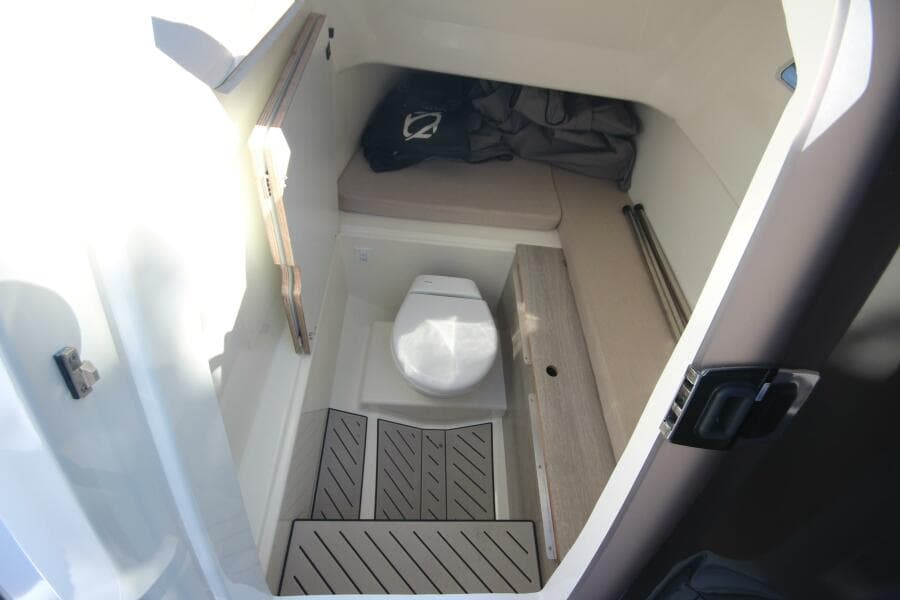 2024 Zodiac Medline 9 NEO