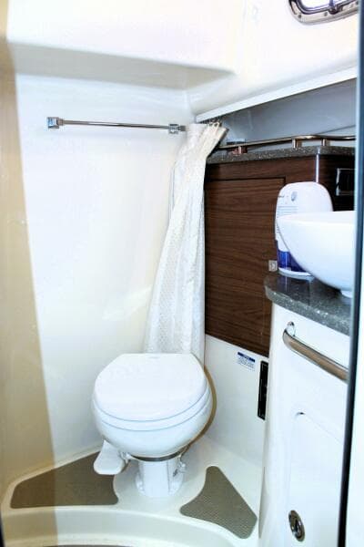 2017 Boston Whaler 345 Conquest