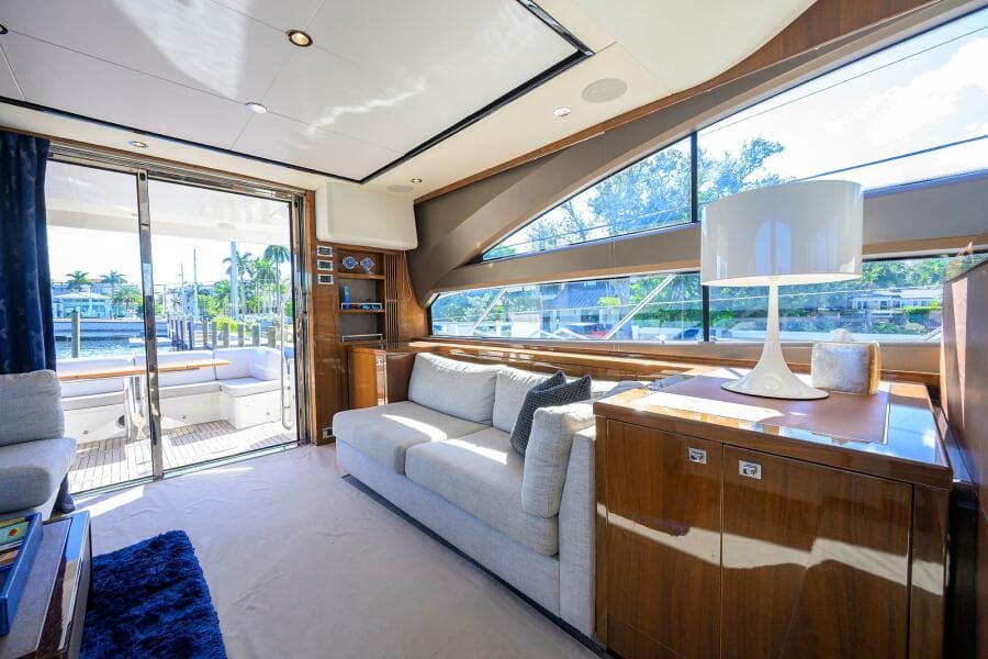 2016 Princess F64
