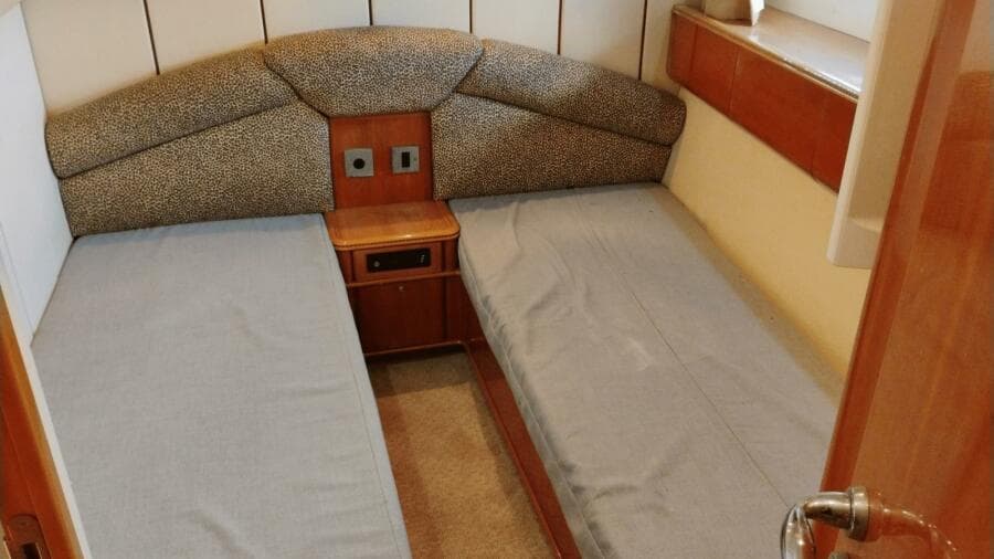 2001 Viking Princess 72