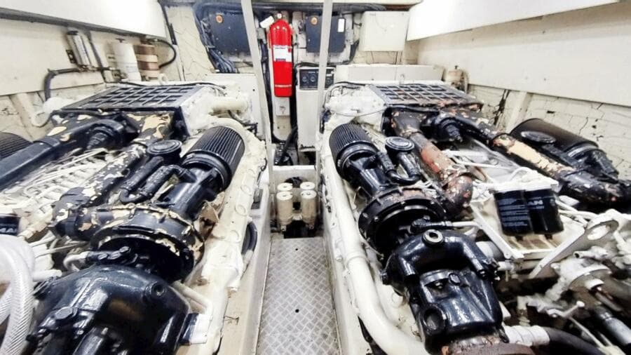 2001 Viking Princess 72