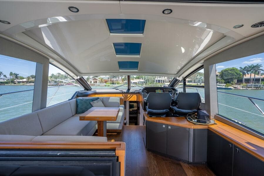 2018 Sunseeker Predator 57