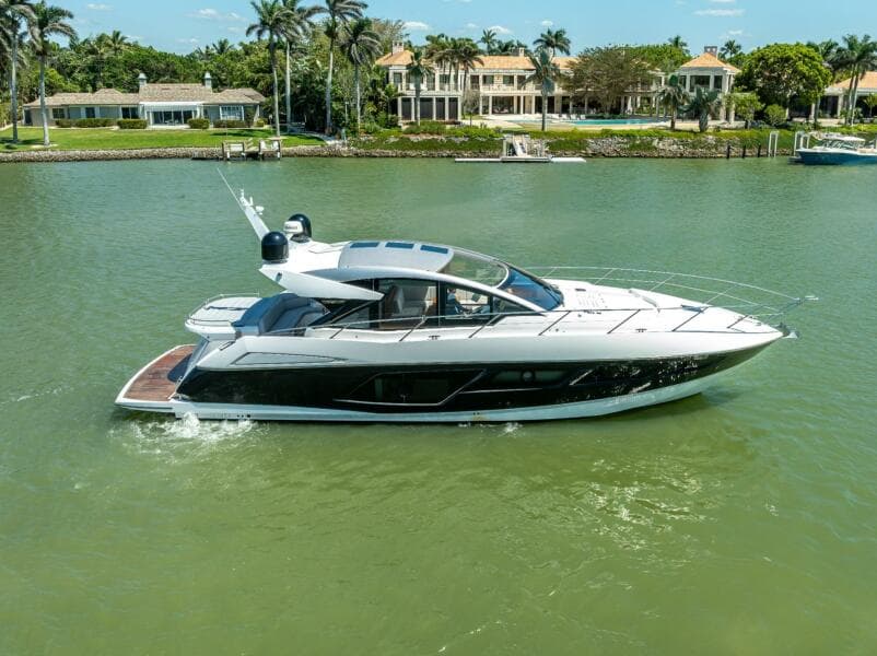2018 Sunseeker Predator 57