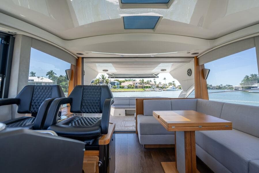 2018 Sunseeker Predator 57