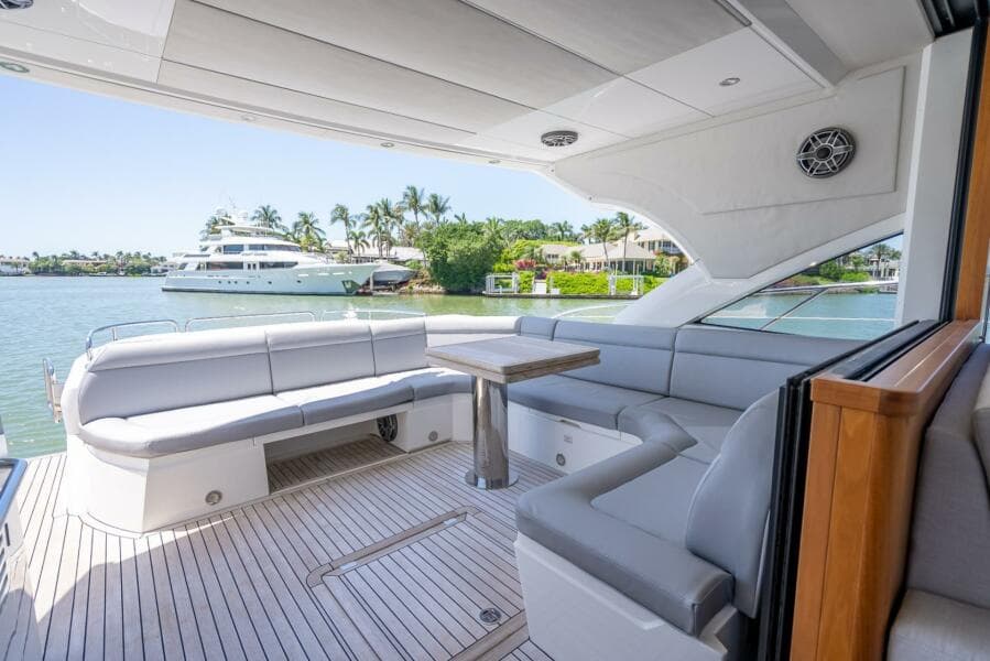 2018 Sunseeker Predator 57