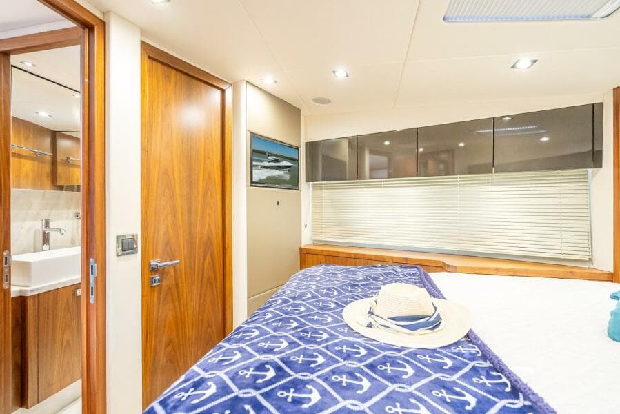 2018 Sunseeker Predator 57