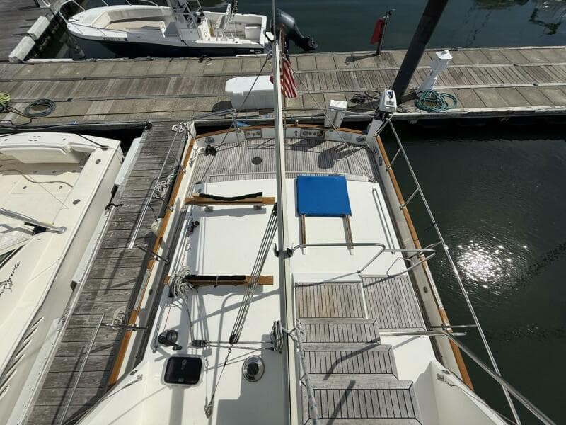 1999 Grand Banks 42 Classic