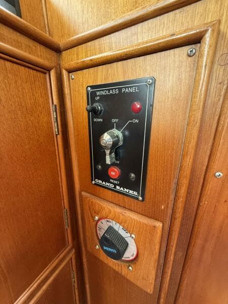 1999 Grand Banks 42 Classic