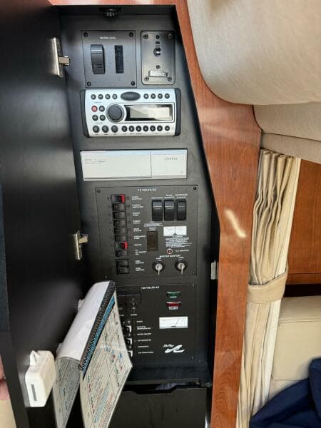 2007 Sea Ray 320 Sundancer