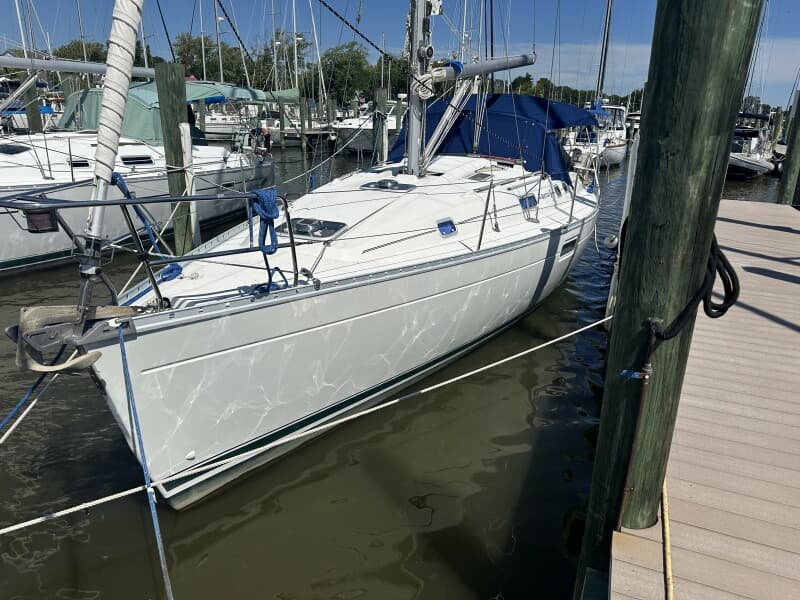 1999 Beneteau 