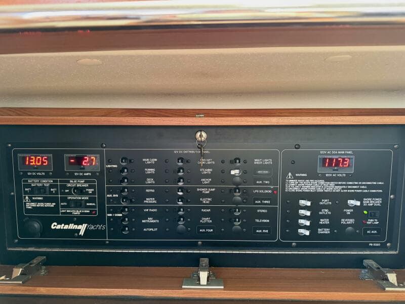 2011 Catalina 355