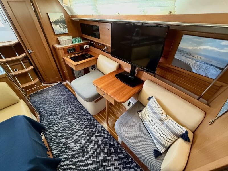 2011 Catalina 355