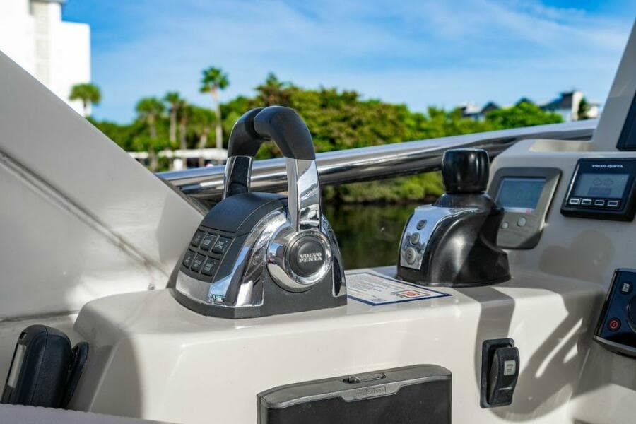2015 Azimut Fly 50