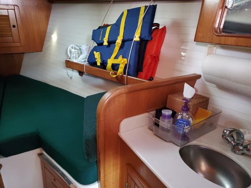 1997 Catalina Morgan 38