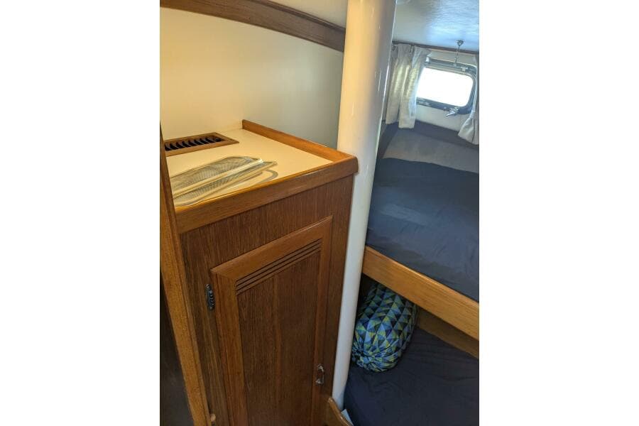 1988 Cape Dory 36 Flybridge Sedan Fast Trawler