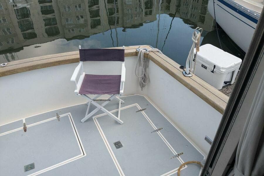 1988 Cape Dory 36 Flybridge Sedan Fast Trawler