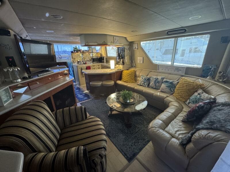 1998 Sea Ray 550 Sedan Bridge