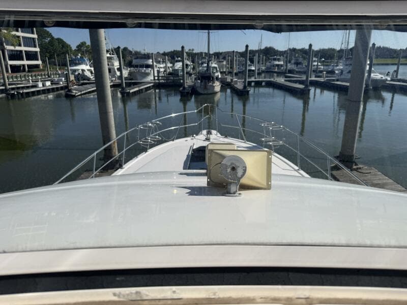 1998 Sea Ray 550 Sedan Bridge