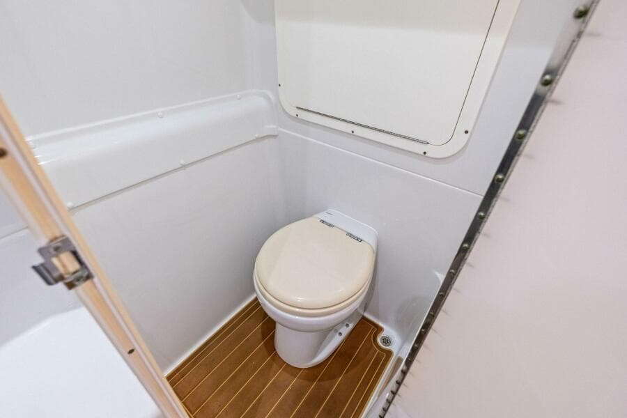 2017 Yellowfin 42 Offshore MIDNIGHT RIDER