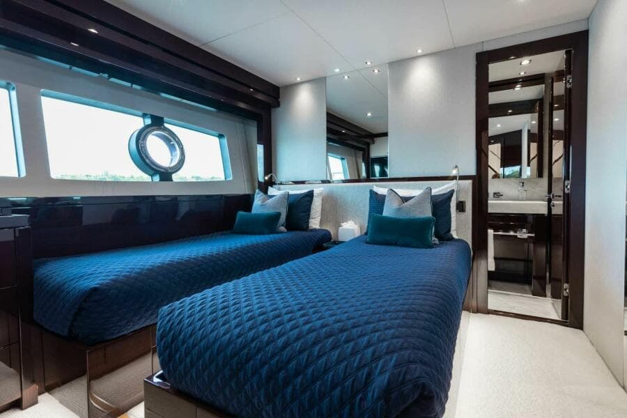 2018 Sunseeker 95 yacht - Photo 44