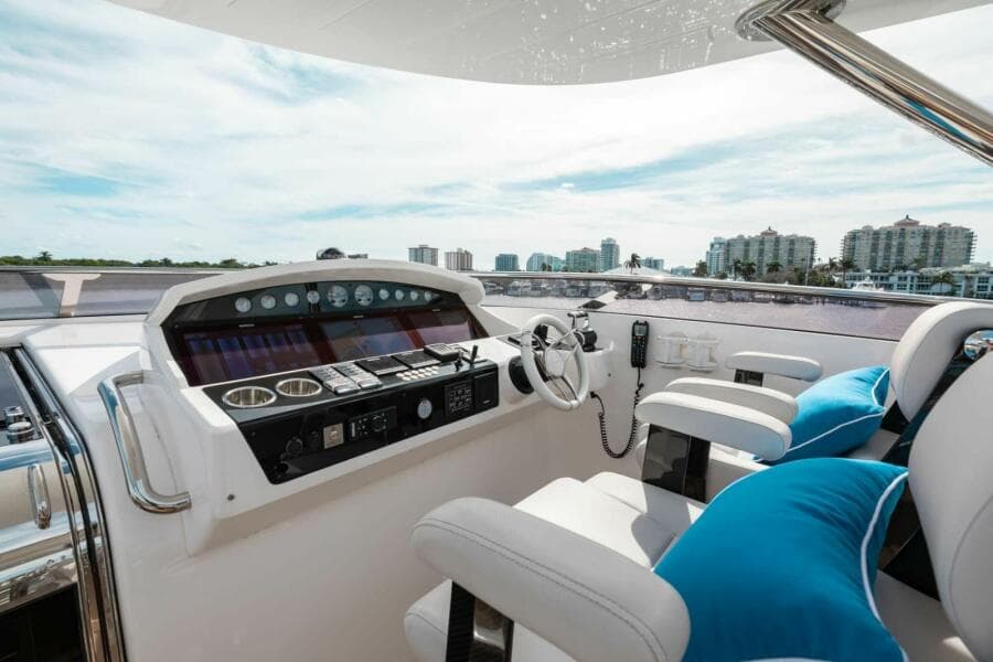 2018 Sunseeker 95 yacht - Photo 47