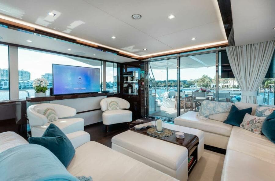 2018 Sunseeker 95 yacht - Photo 6
