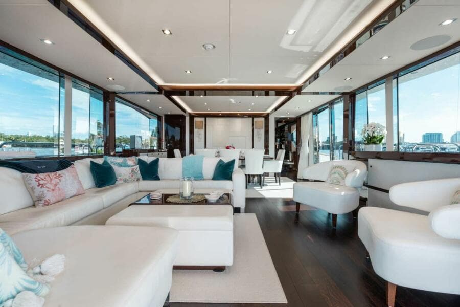 2018 Sunseeker 95 yacht - Photo 9