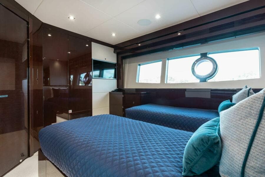 2018 Sunseeker 95 yacht - Photo 43