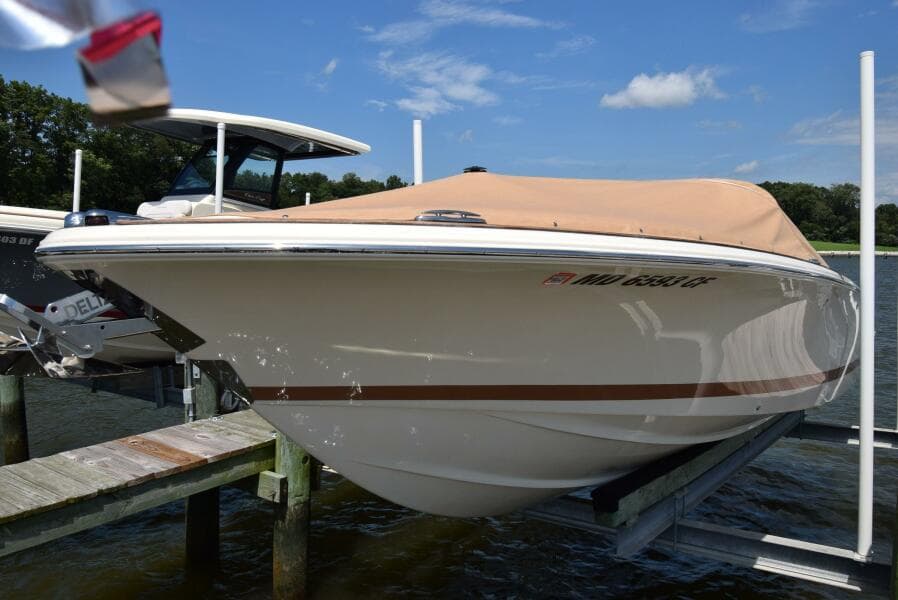 2014 Chris-Craft 25 Launch