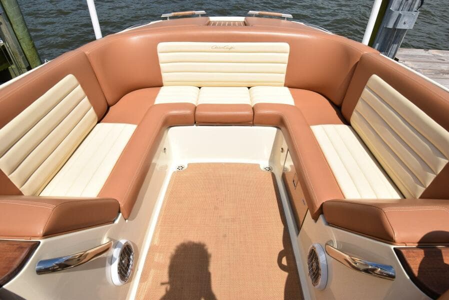 2014 Chris-Craft 25 Launch