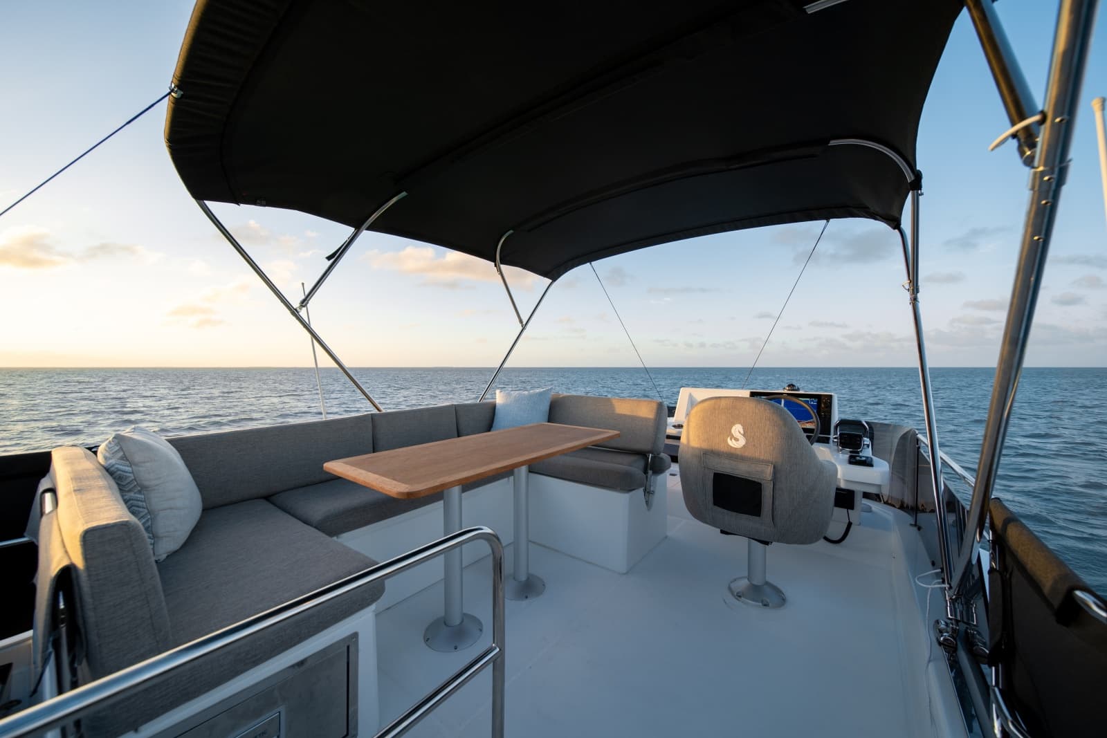 2027 Beneteau Swift Trawler 37 - Photo 18