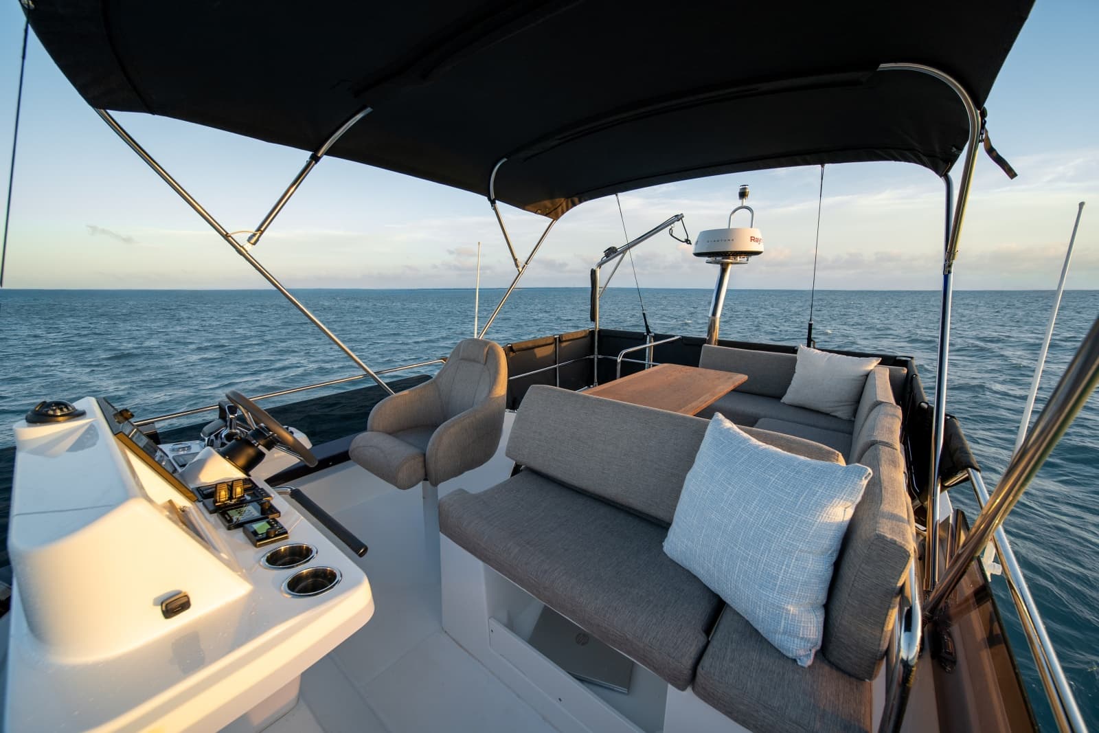 2027 Beneteau Swift Trawler 37 - Photo 19