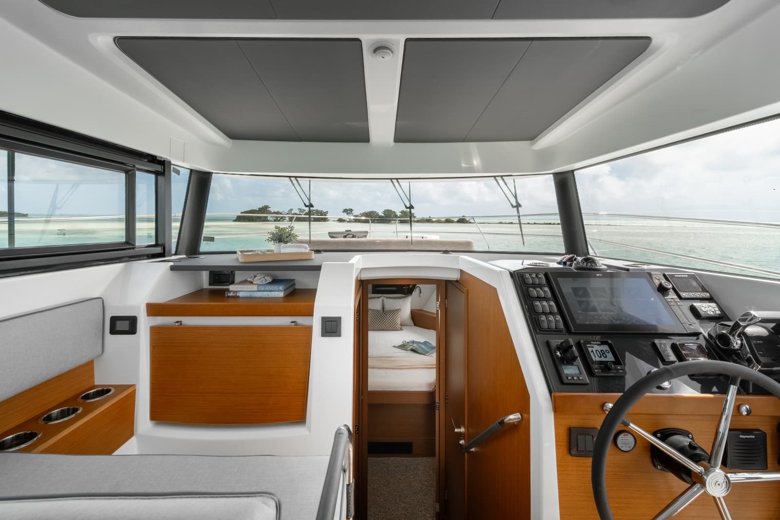 2027 Beneteau Swift Trawler 37 - Photo 3
