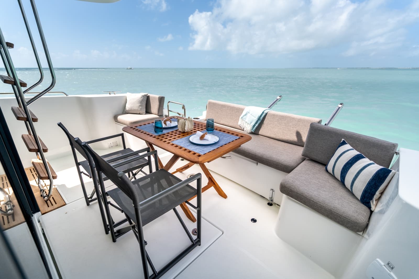 2027 Beneteau Swift Trawler 37 - Photo 21