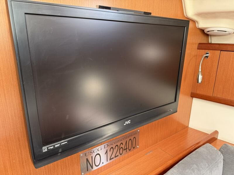 2010 Beneteau Oceanis 43