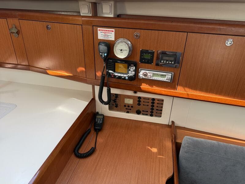 2010 Beneteau Oceanis 43